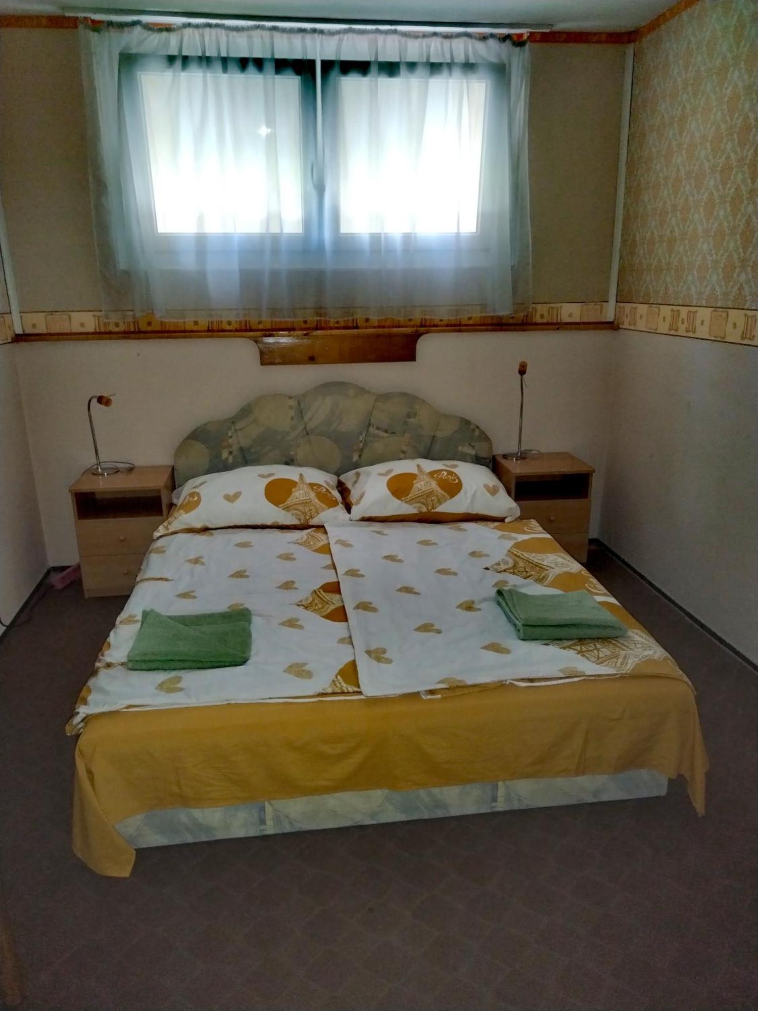 Vadkacsa apartmanház medencével Zamárdi Exterior foto